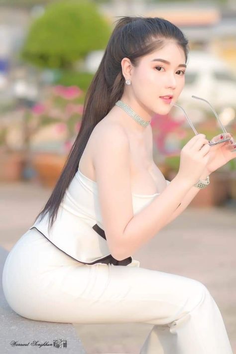 欧美大胆美女人体